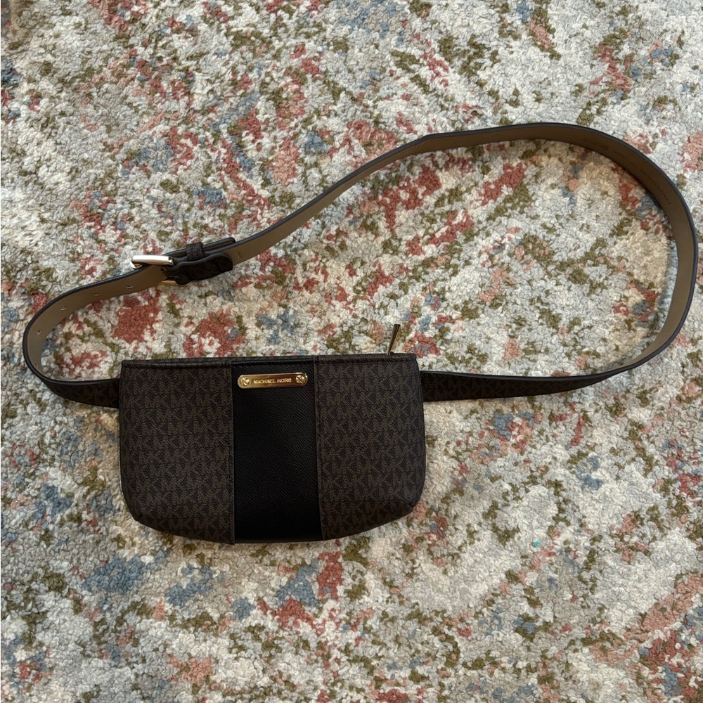 Michael Kors Belt Bag